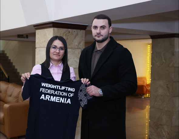 Հասմիկ Ավագյանը հանդիպել է տղամարդկանց հավաքականի անդամներին